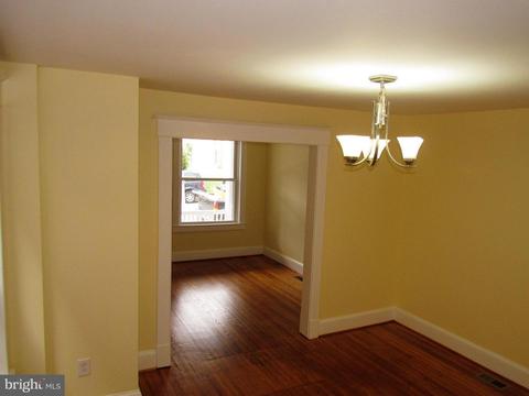 217 Washington St, Frederick, MD 21701 photo 6