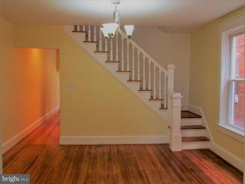 217 Washington St, Frederick, MD 21701 photo 4