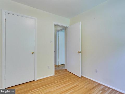6904 Gillings Rd, Springfield, VA 22152 photo 17