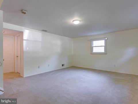 6904 Gillings Rd, Springfield, VA 22152 photo 20