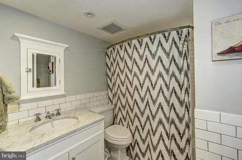 918 7th St NE, Washington, DC 20002 photo 26