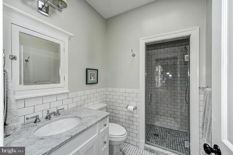 918 7th St NE, Washington, DC 20002 photo 18