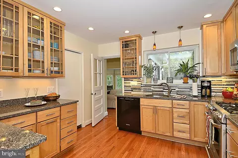 9314 Greyrock Rd, Silver Spring, MD 20910 photo 5