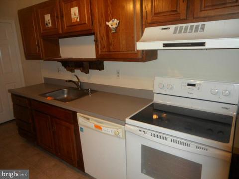 9896 Whiskey Run, Laurel, MD 20723 photo 6