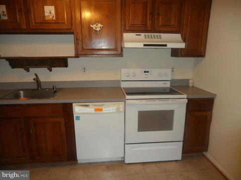 9896 Whiskey Run, Laurel, MD 20723 photo 5