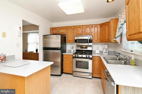 2185 Greenleaf Dr E, Frederick, MD 21702 photo 12