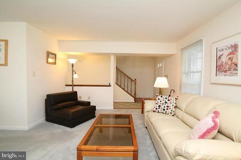 2185 Greenleaf Dr E, Frederick, MD 21702 photo 7