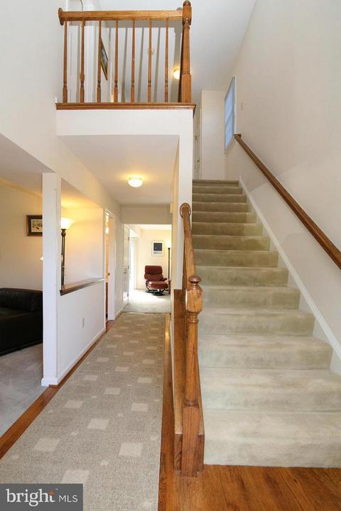 2185 Greenleaf Dr E, Frederick, MD 21702 photo 4