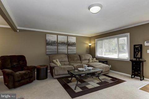 6203 Apache St, Springfield, VA 22150 photo 4