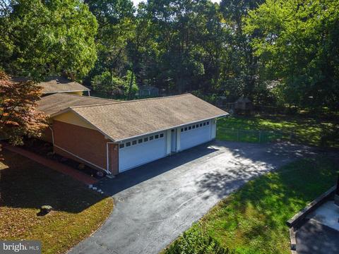 7 Senate Dr, Pasadena, MD 21122 photo 5