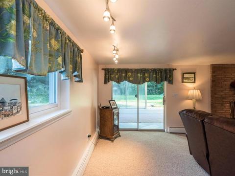 7 Senate Dr, Pasadena, MD 21122 photo 23