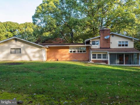 7 Senate Dr, Pasadena, MD 21122 photo 8