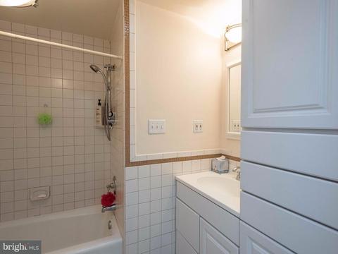 7 Senate Dr, Pasadena, MD 21122 photo 17