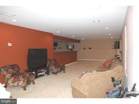 250 Leffler Cir, Florence, NJ 08505 photo 16