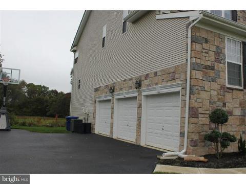 250 Leffler Cir, Florence, NJ 08505 photo 24