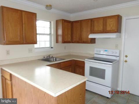 1199 Avondale Ct, Frederick, MD 21702 photo 2