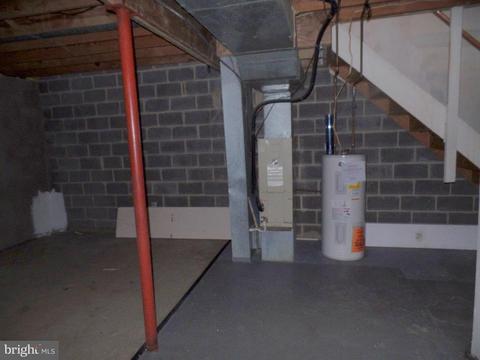 817 Preston St, Baltimore, MD 21202 photo 7
