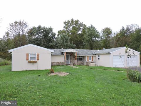 366 Croshaw Rd, Wrightstown, NJ 08562 photo 1