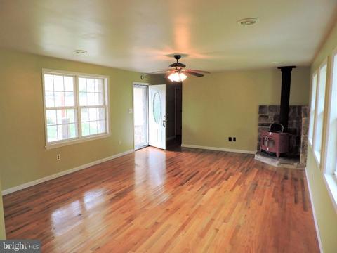 366 Croshaw Rd, Wrightstown, NJ 08562 photo 5