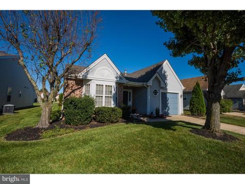 623 Cascade Dr S, Mount Laurel, NJ 08054 photo 1