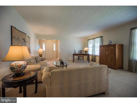 623 Cascade Dr S, Mount Laurel, NJ 08054 photo 8