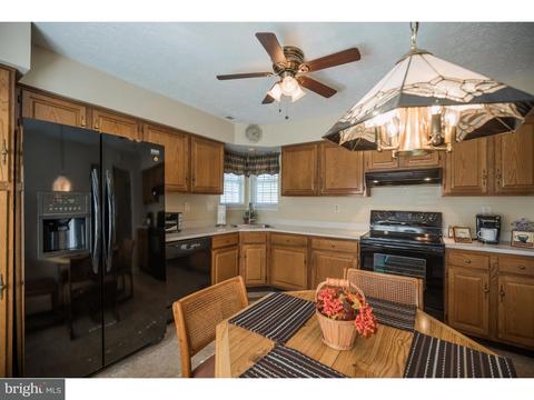 623 Cascade Dr S, Mount Laurel, NJ 08054 photo 5