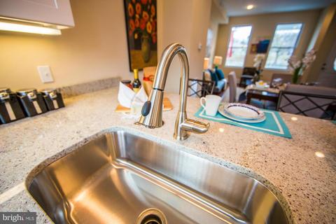 159 V St NE, Washington, DC 20002 photo 10