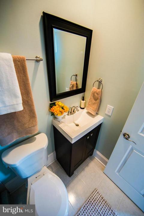 159 V St NE, Washington, DC 20002 photo 18