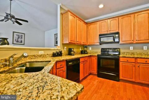 43274 Markham Pl, Ashburn, VA 20147 photo 12