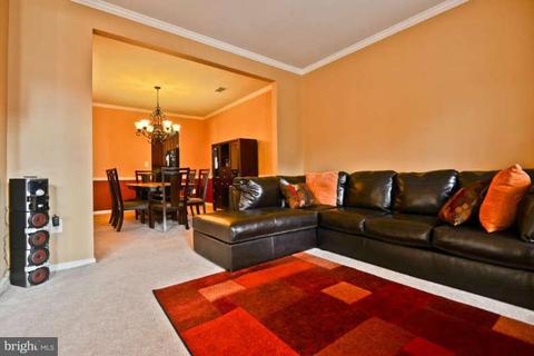 43274 Markham Pl, Ashburn, VA 20147 photo 3