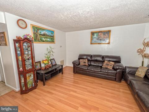 9072 Bonham Cir, Manassas, VA 20110 photo 7
