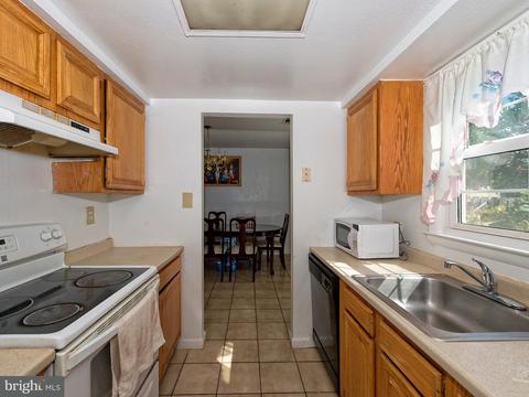 9072 Bonham Cir, Manassas, VA 20110 photo 9