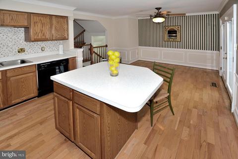 6354 Racetec Pl, Springfield, VA 22150 photo 10