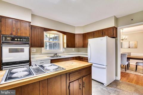 1701 Myrtle Rd, Silver Spring, MD 20902 photo 11