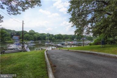 6 Senate Dr, Pasadena, MD 21122 photo 28