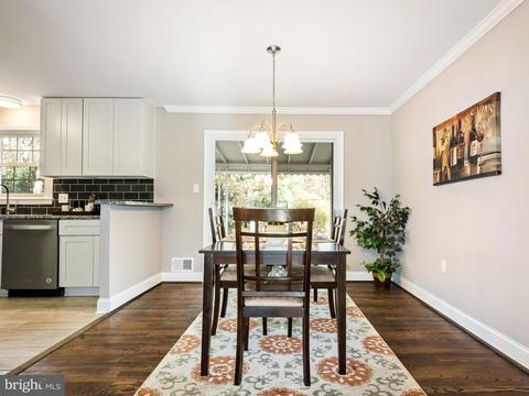 6 Senate Dr, Pasadena, MD 21122 photo 10