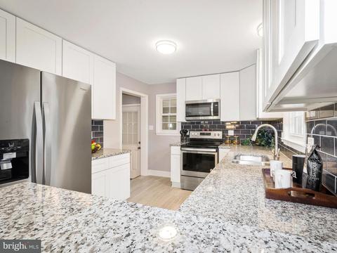 6 Senate Dr, Pasadena, MD 21122 photo 15