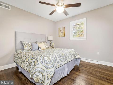 6 Senate Dr, Pasadena, MD 21122 photo 17