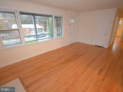 8911 Glenville Rd, Silver Spring, MD 20901 photo 6