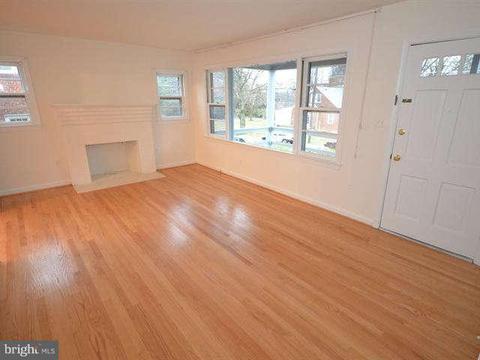 8911 Glenville Rd, Silver Spring, MD 20901 photo 5