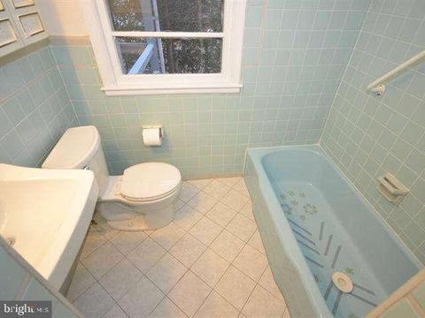 8911 Glenville Rd, Silver Spring, MD 20901 photo 19