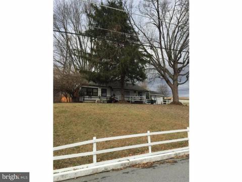 1401 Scott St, Reading, PA 19607 photo 2