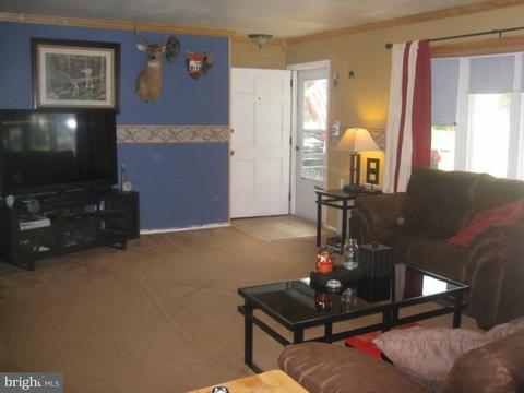 32 Shelburne Dr, Ewing, NJ 08638 photo 3