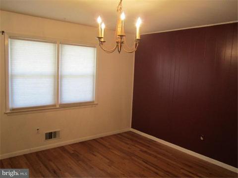1615 7th St, Ewing, NJ 08638 photo 4