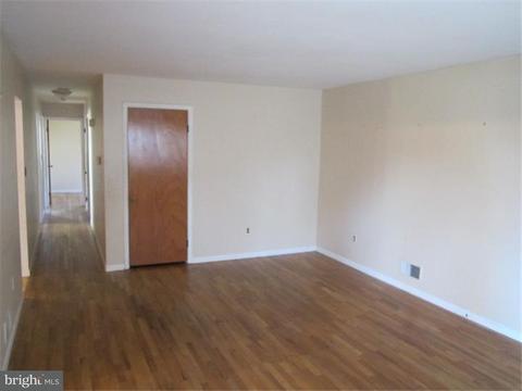 1615 7th St, Ewing, NJ 08638 photo 5