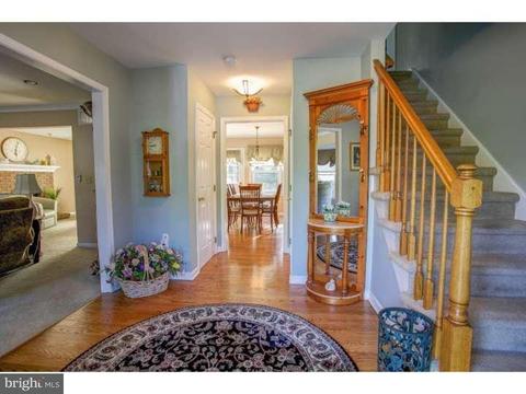 88 Brophy Ct, Ewing, NJ 08638 photo 2