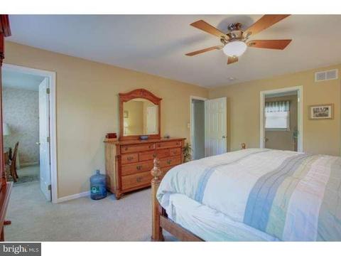 88 Brophy Ct, Ewing, NJ 08638 photo 16