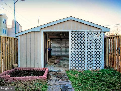 214 Warren St NE, Washington, DC 20002 photo 22