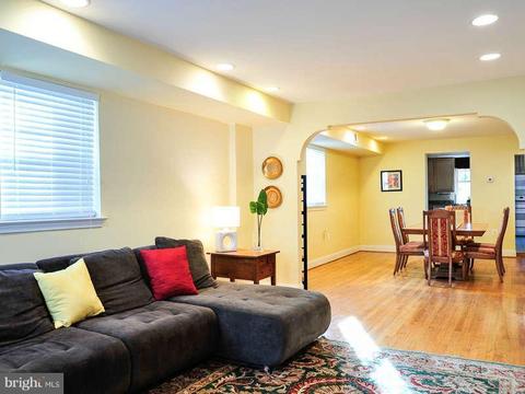214 Warren St NE, Washington, DC 20002 photo 2
