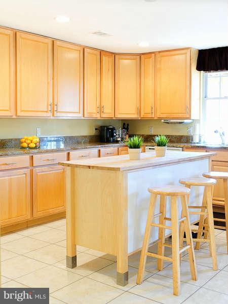 214 Warren St NE, Washington, DC 20002 photo 7